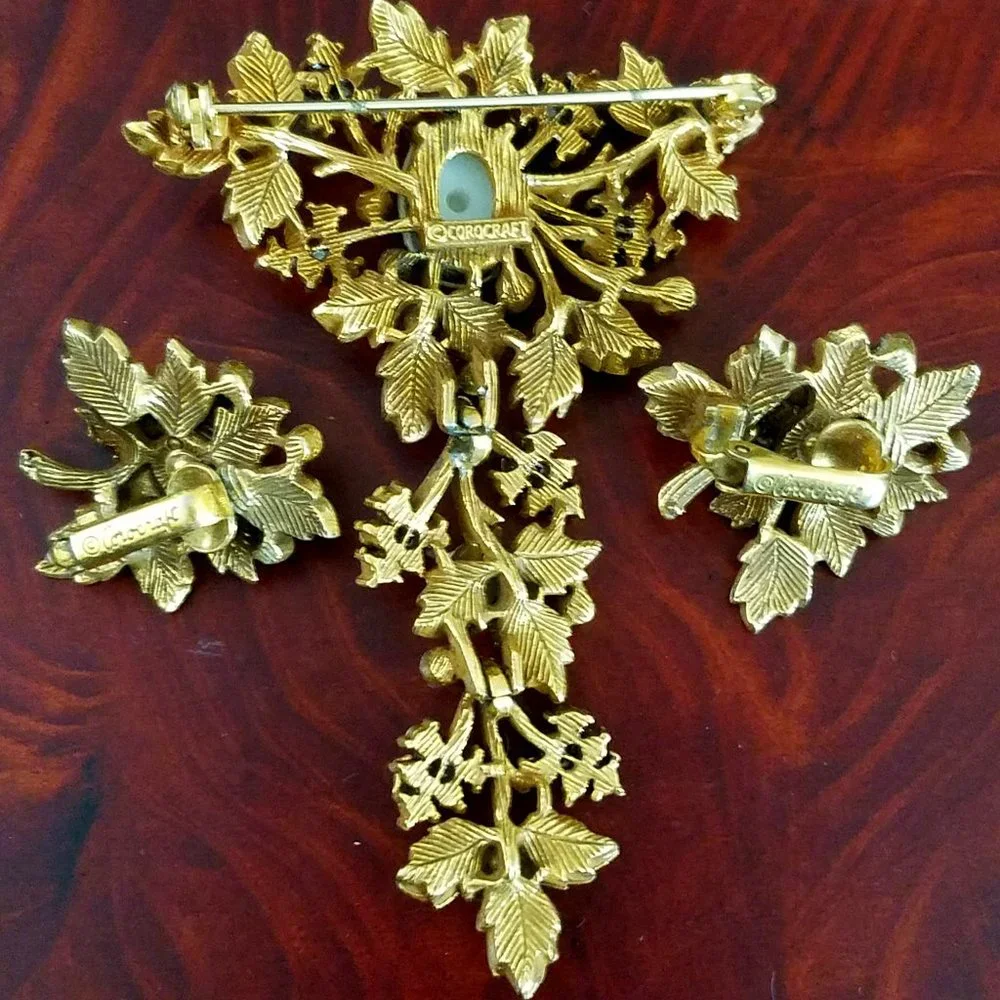 RARE 1940's Corocraft Coro Rhinestone Grapes Vine Antique Pin Brooch & Earrings